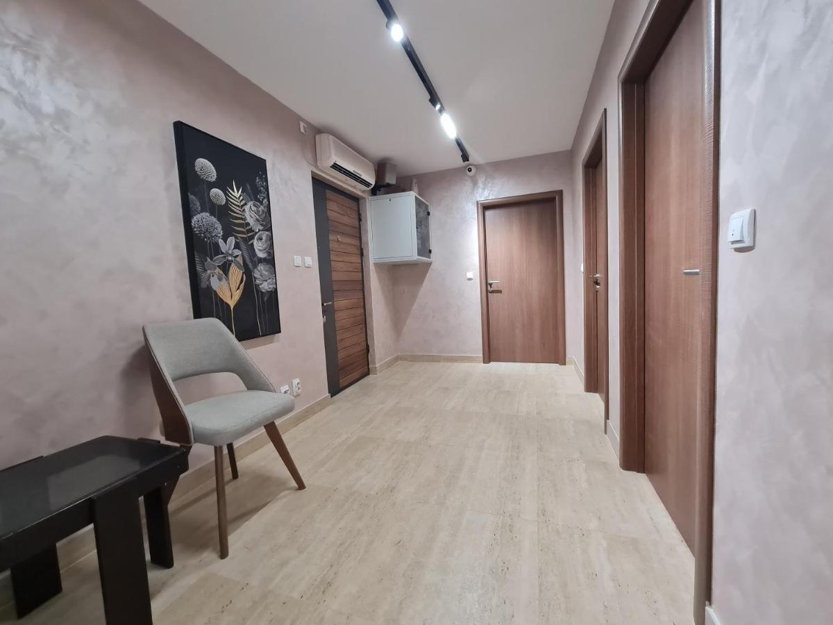 Airport Molko Apartments Surčin Kültér fotó