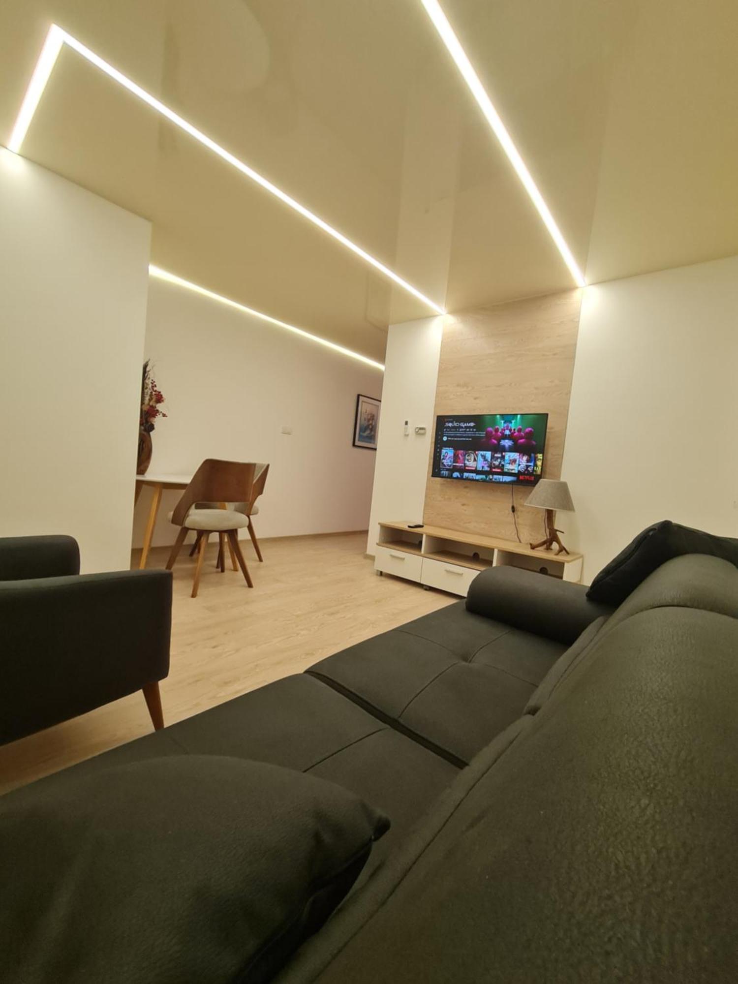 Airport Molko Apartments Surčin Kültér fotó