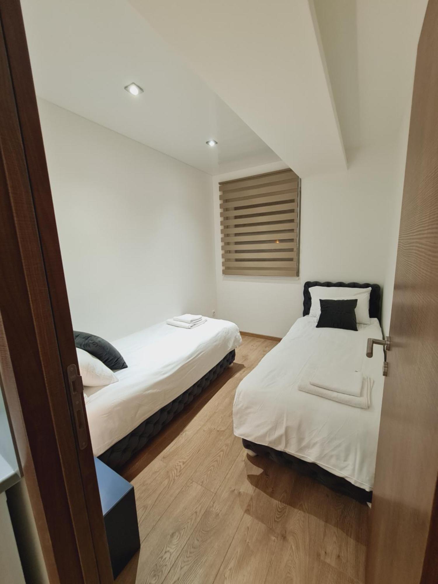 Airport Molko Apartments Surčin Kültér fotó