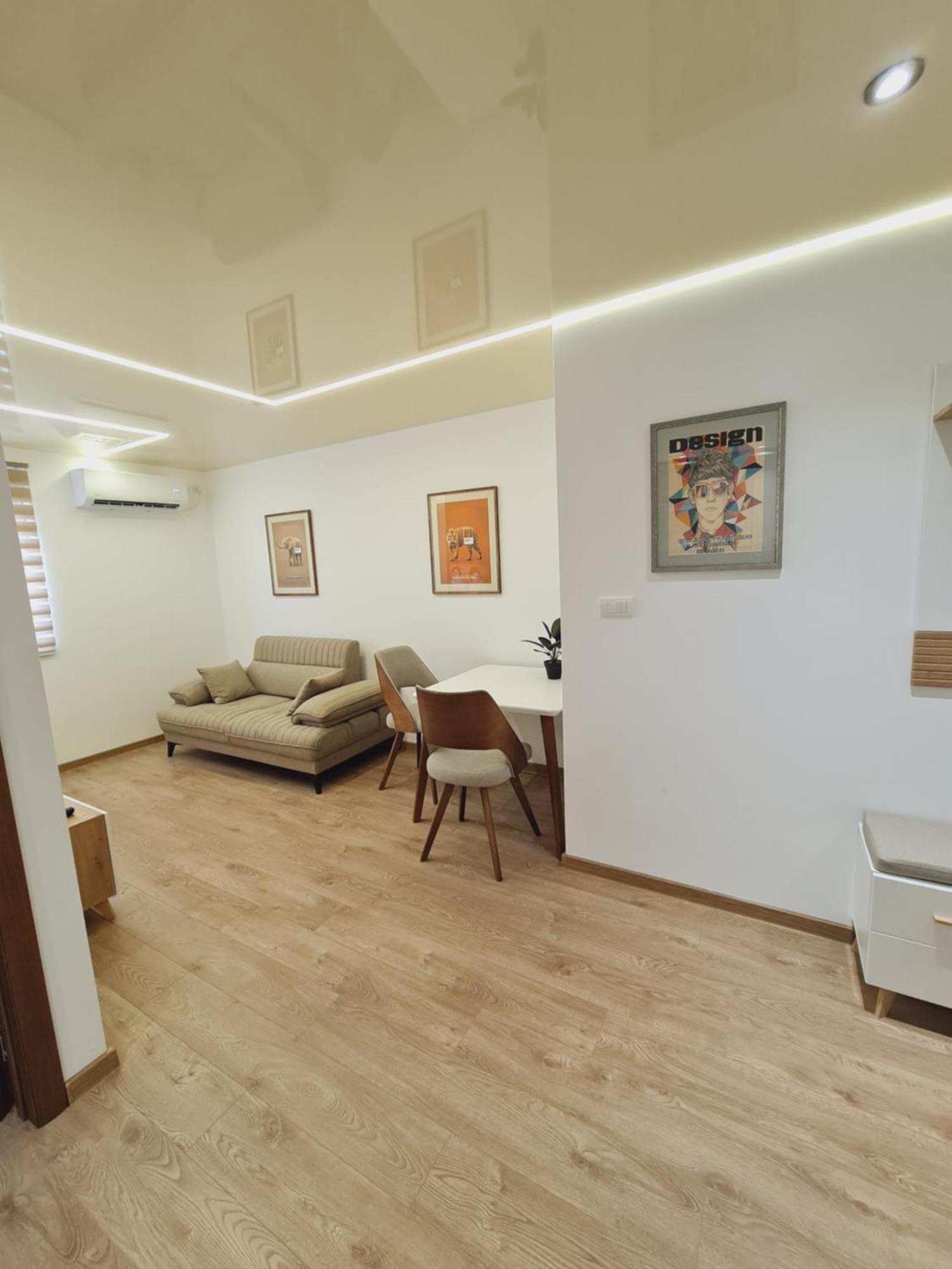 Airport Molko Apartments Surčin Kültér fotó